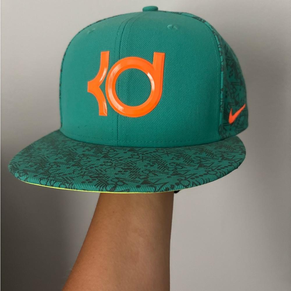 Nike Turquoise and Orange Hat